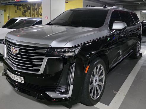 Cadillac Escalade 6.2 Sports Platinum — пробег 61 000 км — фото 3 из 5