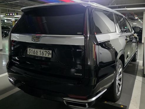 Cadillac Escalade 6.2 Sports Platinum — пробег 61 000 км — фото 4 из 5