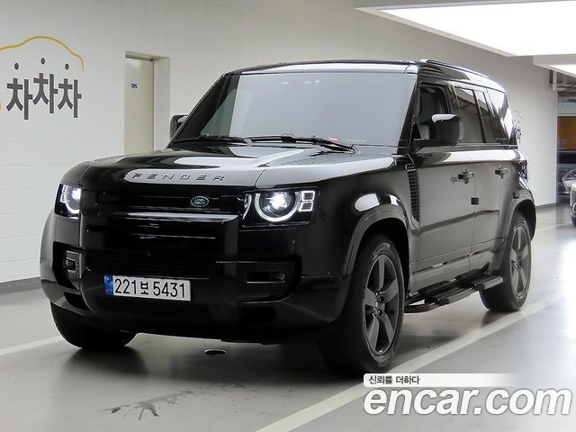 Land Rover Defender 110 D300 X-Dynamic HSE — пробег 73 590 км — фото 1 из 5