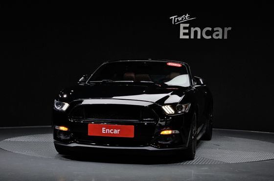 Ford Mustang Convertible — пробег 107 911 км — фото 3 из 5