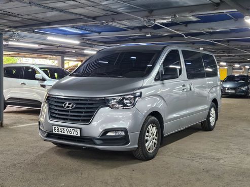 Hyundai Starex Van 3-Seater Smart — пробег 280 981 км — фото 3 из 5
