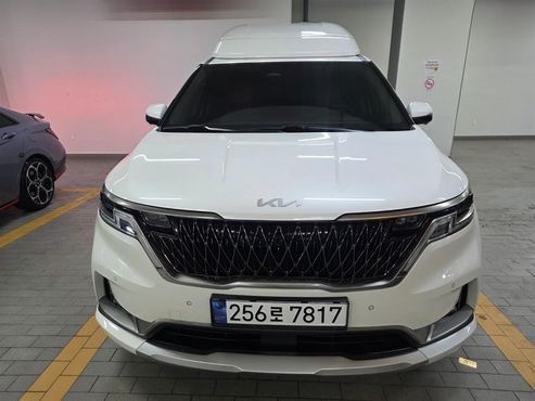 Kia Carnival Diesel 9-Seater Hi-Limousine Signature — пробег 71 155 км — фото 3 из 5