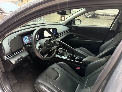 Hyundai AVANTE Modern — пробег 21 000 км — фото 3 из 5