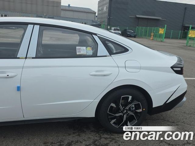 Hyundai Sonata 1.6 Turbo S — пробег 4 км — фото 4 из 5