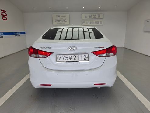 Hyundai AVANTE M16 GDI Top — пробег 125 400 км — фото 4 из 5
