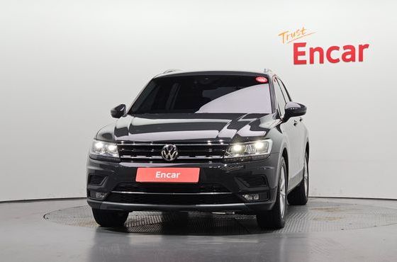 Volkswagen Tiguan 2.0 TDI Premium — пробег 93 335 км — фото 3 из 5