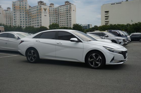 Hyundai AVANTE 1.6 Inspiration — пробег 67 463 км — фото 4 из 5