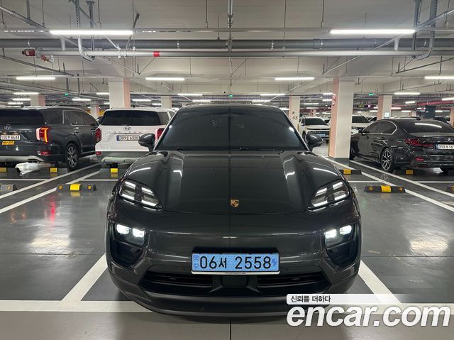 Porsche Macan Base 4 — пробег 18 000 км — фото 1 из 5