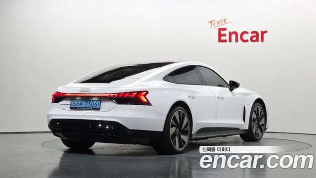 Audi e-tron GT GT quattro Premium — пробег 44 674 км — фото 2 из 5
