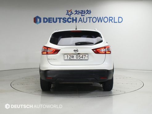 Nissan Qashqai 1.6 SL — пробег 77 160 км — фото 4 из 5