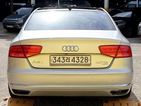 Audi A8 3.0 TDI Quattro LWB D4 — пробег 483 606 км — фото 3 из 5