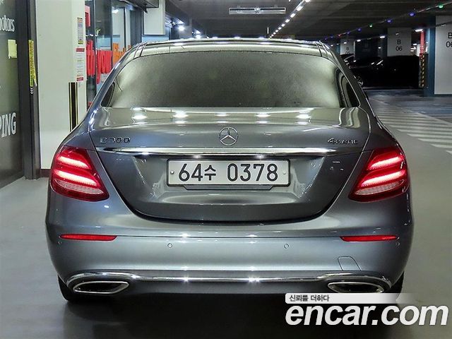 Mercedes-Benz E-Class из Кореи Encar