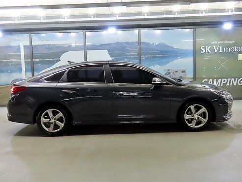 Hyundai Sonata 2.0 Smart — пробег 194 915 км — фото 3 из 5