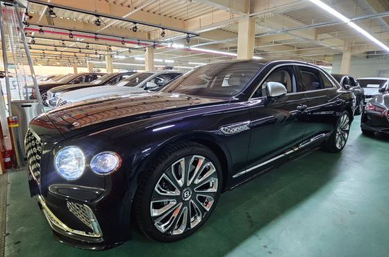 Bentley Flying Spur 4.0 Muliner — пробег 17 000 км — фото 1 из 5