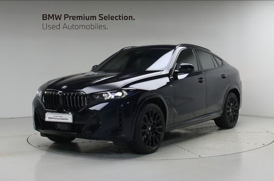 BMW X6 xDrive40i M Sport — пробег 12 825 км — фото 1 из 5