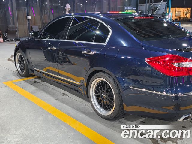 Hyundai Genesis из Кореи Encar