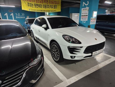 Porsche Macan 3.0 S Diesel 95B — пробег 124 800 км — фото 2 из 5