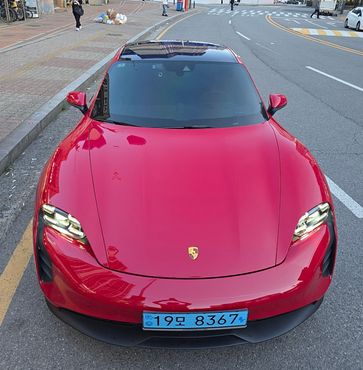 Porsche Taycan GTS — пробег 51 500 км — фото 3 из 5