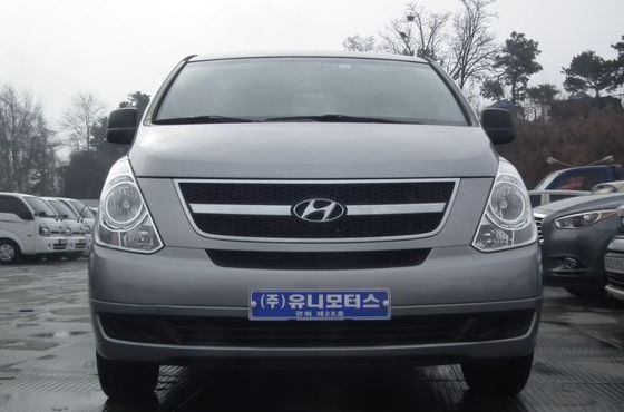 Hyundai Starex 12-Seater Wagon CVX Deluxe — пробег 175 680 км — фото 3 из 5