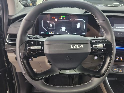 Kia Carnival HEV 9seater Gravity — пробег 11 244 км — фото 3 из 5