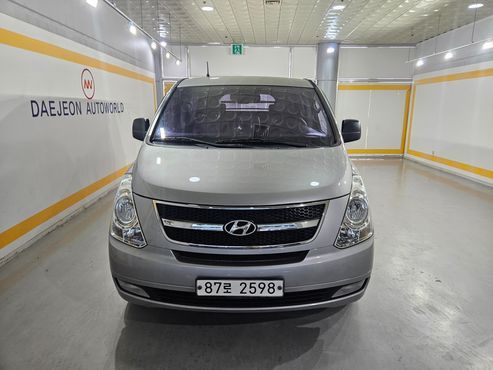 Hyundai Starex 5-Seater VAN CVX Premium — пробег 182 250 км — фото 1 из 5