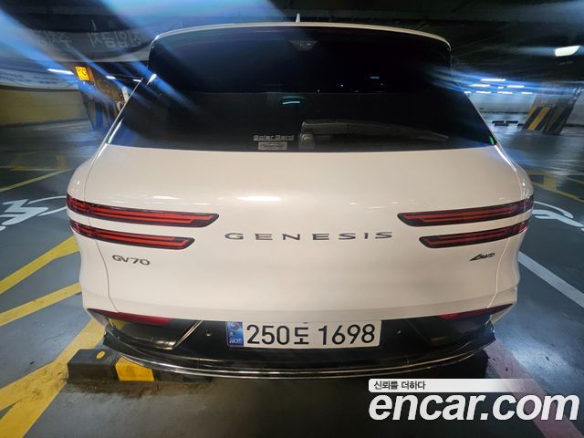 Genesis GV70 из Кореи Encar