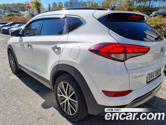 Hyundai Tucson Diesel 1.7 2WD Modern — пробег 128 000 км — фото 4 из 5