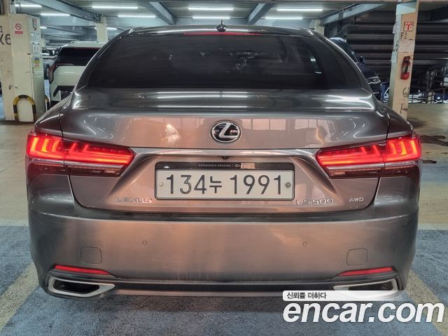 Lexus LS из Кореи Encar