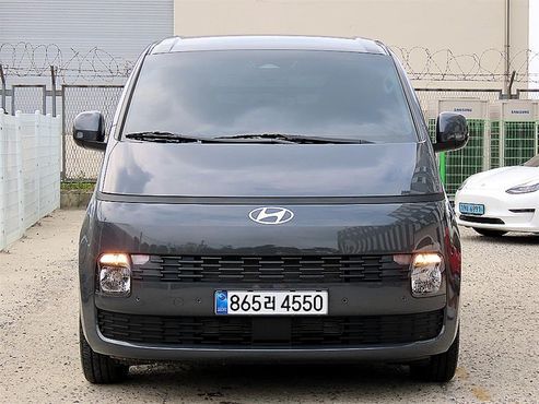 Hyundai Staria L3.5 Cargo 5-Seater Modern — пробег 2 311 км — фото 1 из 5