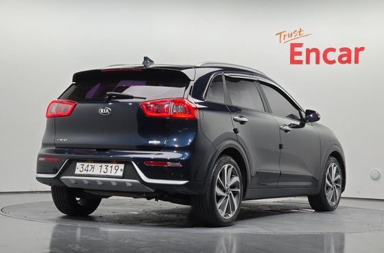 Kia Niro Noblesse — пробег 88 466 км — фото 2 из 5