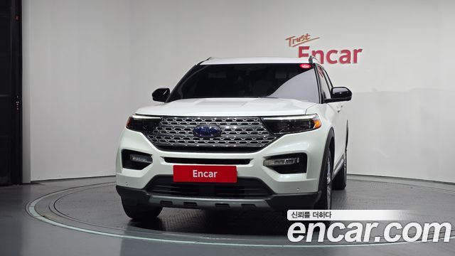 Ford Explorer 2.3 LimIted 4WD — пробег 39 893 км — фото 3 из 5