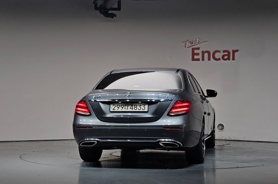 Mercedes-Benz E-Class E200 Avantgarde — пробег 85 882 км — фото 4 из 5