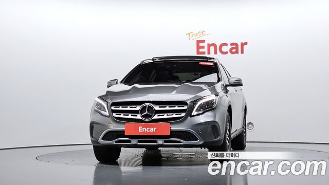 Mercedes-Benz GLA-Class GLA220 Premium — пробег 8 606 км — фото 3 из 5