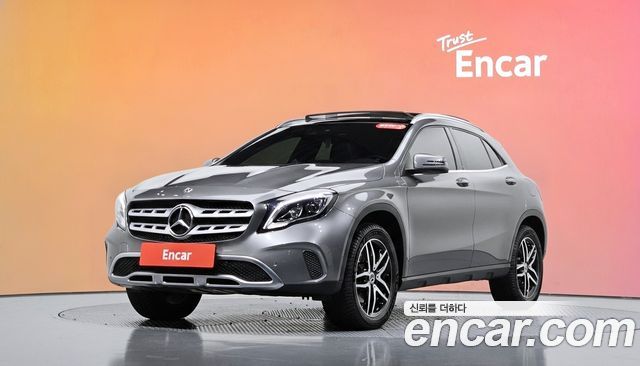 Mercedes-Benz GLA-Class GLA220 Premium — пробег 8 606 км — фото 1 из 5