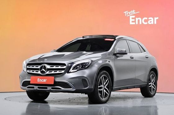 Mercedes-Benz GLA-Class GLA220 Premium — пробег 8 606 км — фото 1 из 5