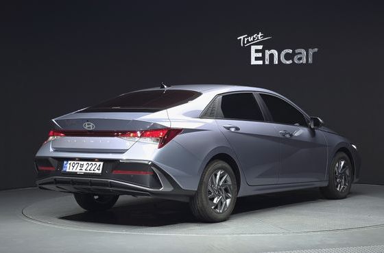 Hyundai AVANTE 1.6 Modern — пробег 8 062 км — фото 2 из 5