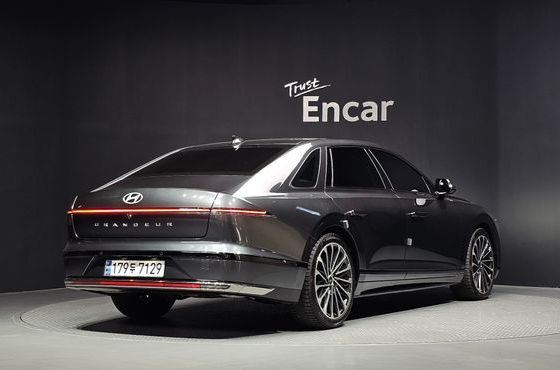 Hyundai Grandeur 3,5 Gasoline 4WD Calligraphy — пробег 64 495 км — фото 2 из 5
