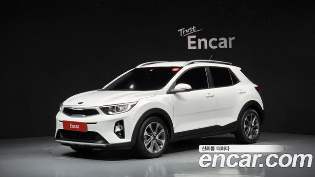 Kia Stonic из Кореи Encar