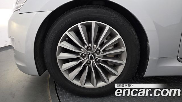 Hyundai Equus из Кореи Encar