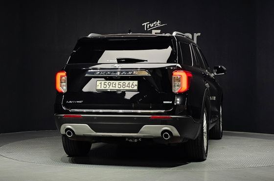 Ford Explorer 2.3 LimIted 4WD — пробег 128 904 км — фото 4 из 5