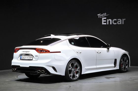 Kia Stinger 2.0 Turbo AWD Platinum — пробег 106 431 км — фото 2 из 5