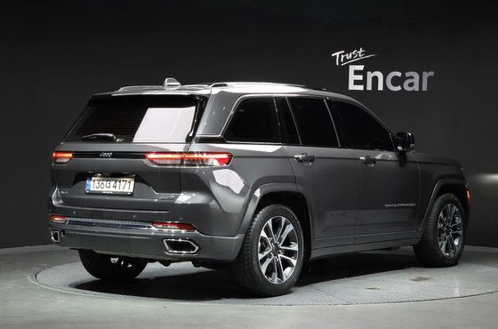 Jeep Cherokee 3.6 Overland — пробег 38 500 км — фото 2 из 5