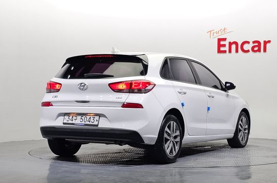 Hyundai i30 Diesel 1.6 Smart — пробег 90 632 км — фото 2 из 5