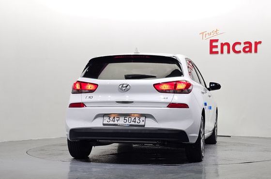 Hyundai i30 Diesel 1.6 Smart — пробег 90 632 км — фото 4 из 5