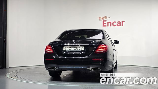 Mercedes-Benz E-Class из Кореи Encar