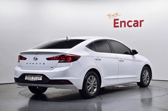 Hyundai AVANTE 1.6 Smart — пробег 77 041 км — фото 2 из 5