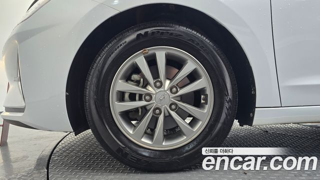 Hyundai AVANTE 1.6 Smart — пробег 77 041 км — фото 5 из 5