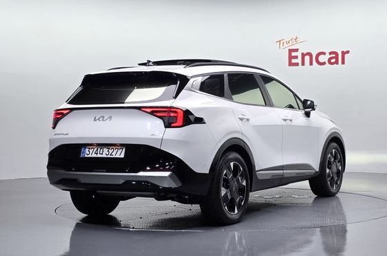 Kia Sportage HEV 1.6 2WD Signature — пробег 30 920 км — фото 2 из 5
