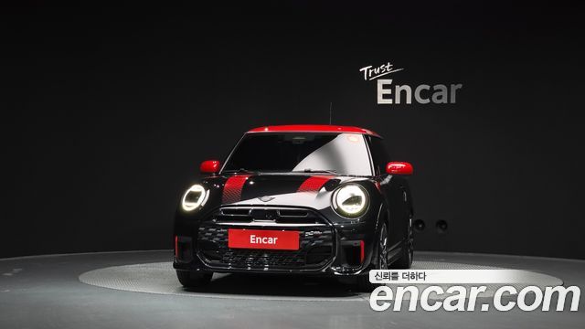 Mini Cooper JCW — пробег 2 281 км — фото 3 из 5
