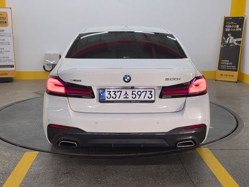 BMW 5-Series 520i M Sport — пробег 45 828 км — фото 4 из 5